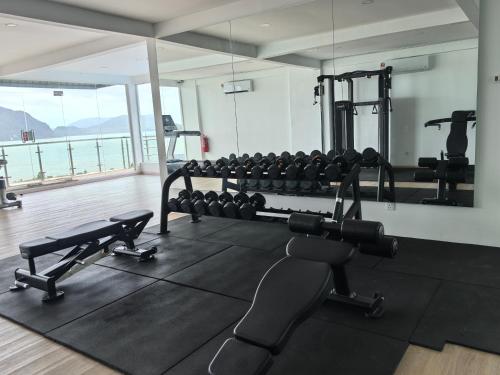 Fitness centrum a/nebo fitness zařízení v ubytování Langkawi Simfoni Luxury Suite 08