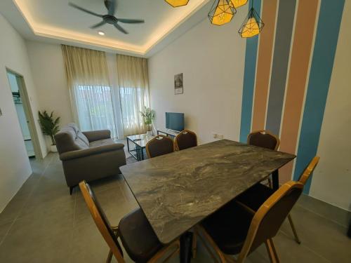 Posezení v ubytování Langkawi Simfoni Luxury Suite 08