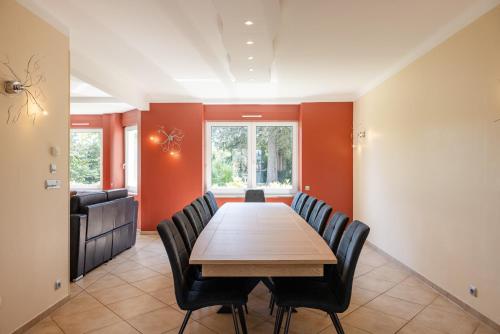 Fotografie z fotogalerie ubytování La Villa d 'Emma, gite 10-15 pers v destinaci Dombasle-sur-Meurthe