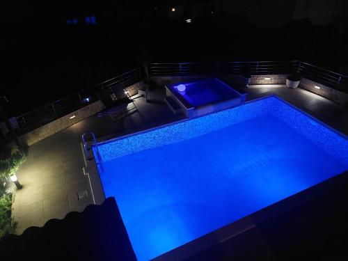 Kolam renang di atau dekat dengan Apartments Silva