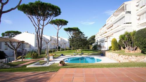 Casa Orquidies I by HR Costabrava