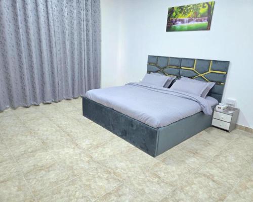 Imagen de la galería de Luxury 1-Bedroom Suite Near All Amenities, en Abu Dabi