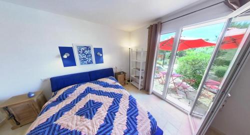 Ένα ή περισσότερα κρεβάτια σε δωμάτιο στο villa Peylon