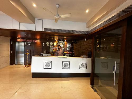 Salone o bar di South Coast Hotel Wagle Estate Thane