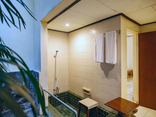 Koupelna v ubytování Hotel Tugu Blitar