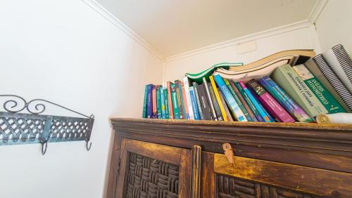 Biblioteca en la casa vacacional
