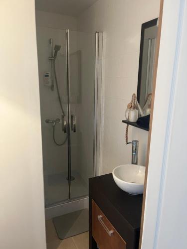 Koupelna v ubytování Chambre et salle de bain indépendantes