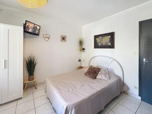 Dans une station thermale, Studio dans résidence avec ascenseur