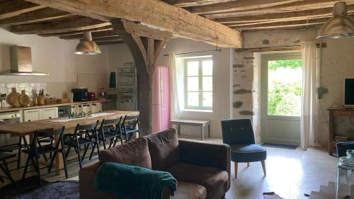Χώρος καθιστικού στο Le Jardin de Marie - le gîte 12 pers Sancerre