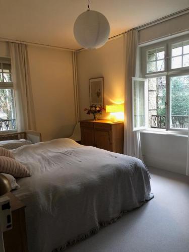 4 Story, 12 beds, home near Eurovision Contest