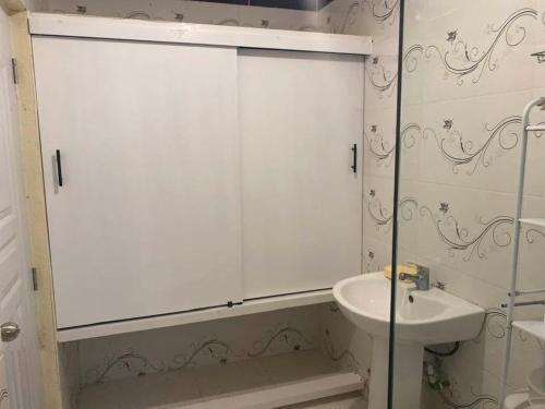 Un baño de Casa-hogar moises