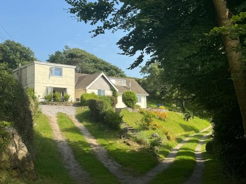 Κήπος έξω από το Gower cottage for 2-4 with sea views near sandy beach