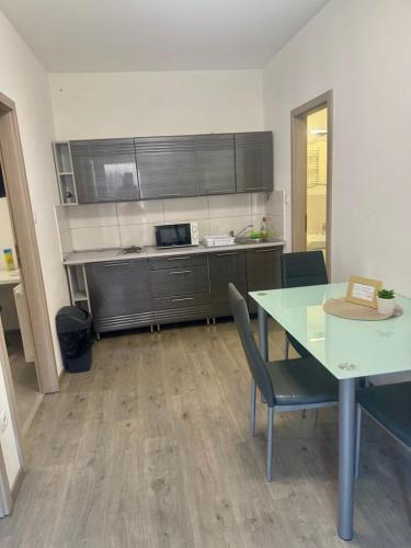 Star Apartment 1