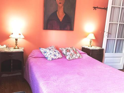 Katil atau katil-katil dalam bilik di Residencia Sarandí, grades cuartos privados en Buenos Aires