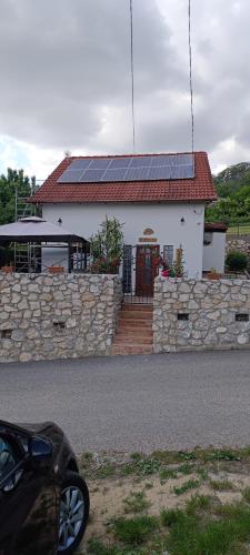 Tenkes-hegyi Vendégház