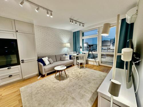 SMYK WiFi 1Gbs 70TV Max Disney AppleTV Netflix