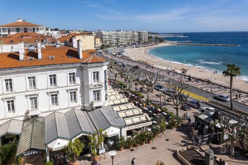 Promenade des Bains Apartment