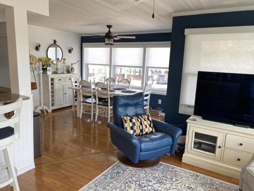 Gallery image of 2 Bedroom 2 Bath Ocean Front Condo With Pool In Ship Bottom First Floor Unit in Ship Bottom