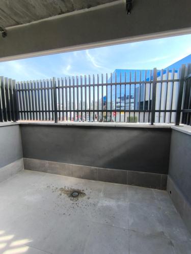 Gallery image of Estudios Homer y Disney con piscina climatizada, piscina exterior,gimnasio, coworking, padel,Netflix y wifi gratis in San Sebastián de los Reyes