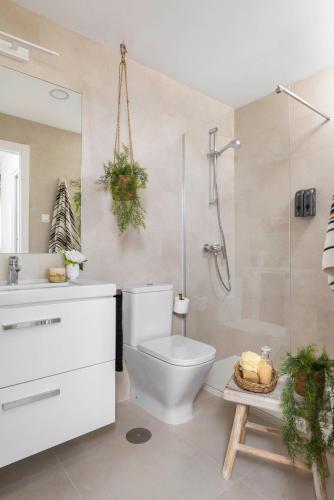 AQ 21 floor 3 bed Apartment