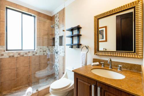 Koupelna v ubytování Malinche 110-B, 1 Bedroom Condo At Reserva Conchal