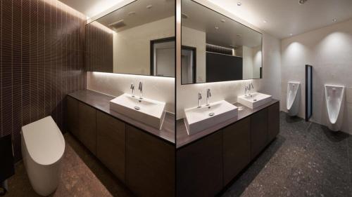 a bathroom with two sinks and a mirror at Hotel Royal Garden Kisarazu / Vacation STAY 72215 in Kisarazu