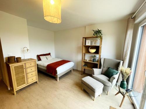 Photo de la galerie de l'établissement 202 - Appartement T3 cosy, résidence calme, à Giberville