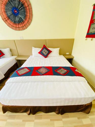 Katil atau katil-katil dalam bilik di Ba Be Legend Hotel