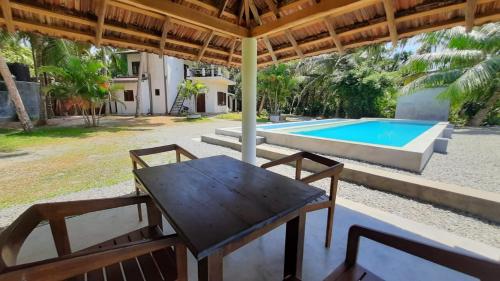 Piscina en o cerca de Villa Mahawella