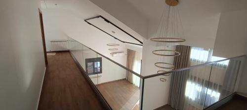 Televisyen dan/atau pusat hiburan di Hiin