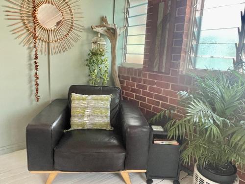 Ruang duduk di Women Only Guesthouse