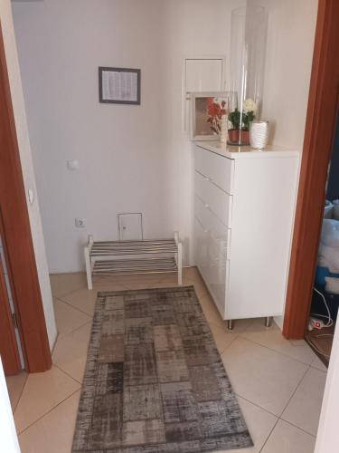 Η κουζίνα ή μικρή κουζίνα στο Emi 1