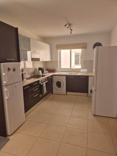 3 Bedroom property in Paradise Beach