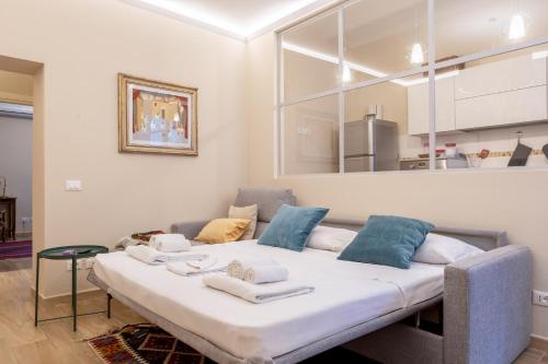 Sant'Ambrogio Elegant Apartment