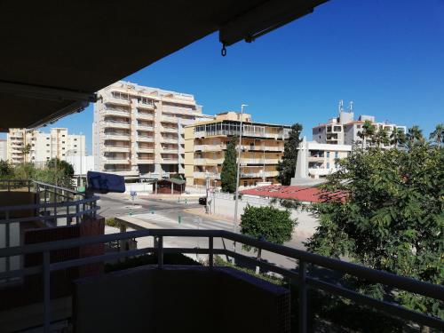 Το κτήριο όπου στεγάζεται  το διαμέρισμα