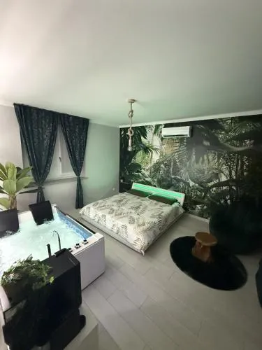 TROPICAL RHAPSODY - Jacuzzi & King Size a Torino Centro photo 1