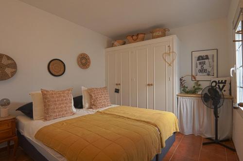 Beautiful beach house in Estepona