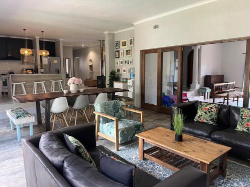 Χώρος καθιστικού στο Holiday Home in Strand