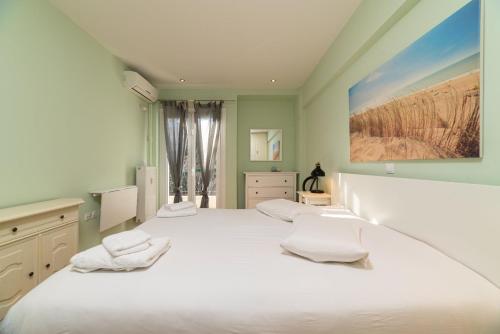 Spacious Apartment Downtown Glyfada