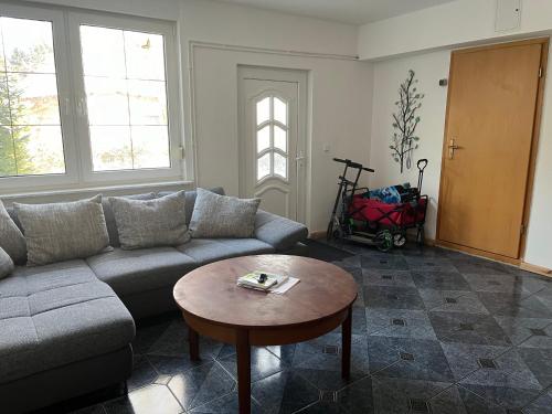 Χώρος καθιστικού στο Holiday Home Frenkel