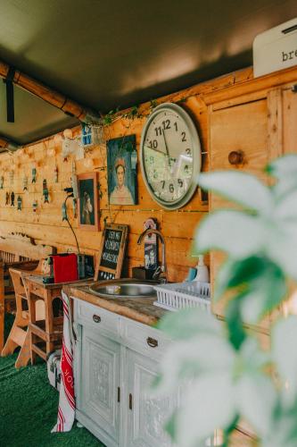 Gallery image of Rendes Glamping in Balatonrendes