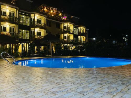 Kitiko Residence Safari Hotelの敷地内または近くにあるプール