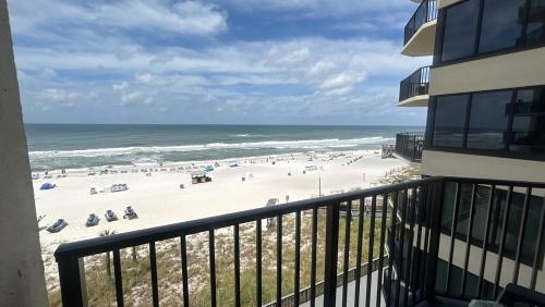 Sunbird Resort 5th Floor Amazing Views - by Sunbird Rentals photo 16