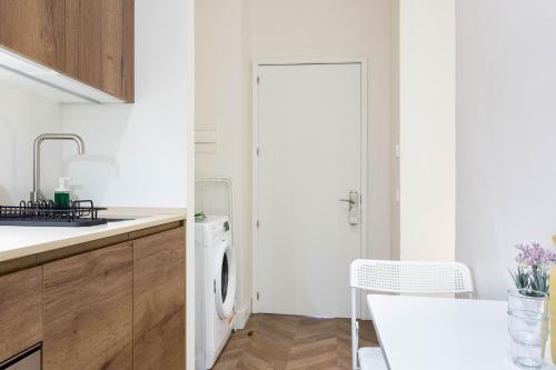 4- Hotel-style apartment in Puerta del Sol