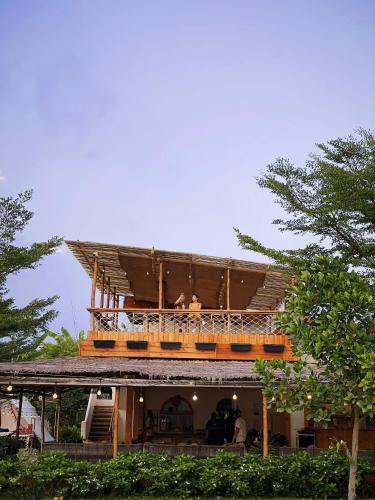 Balkón nebo terasa v ubytování Lac Glamping Trian Lake