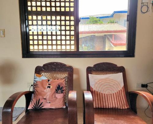 Istumisnurk majutusasutuses The VillasCo Local Home at San Juan La Union