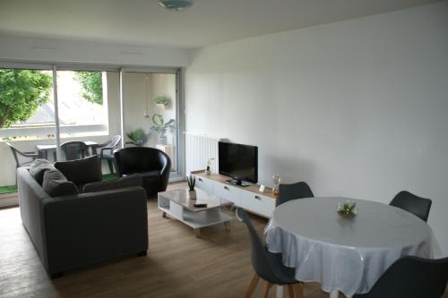 VANNES Les JARDINS DU PORT