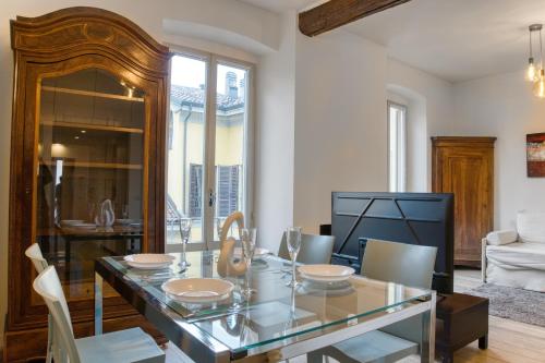 Sant'Ambrogio historic apartment - In front of Cattolica