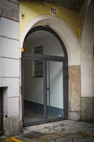 Sant'Ambrogio historic apartment - In front of Cattolica