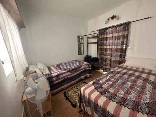 Postel nebo postele na pokoji v ubytování 3 Bed Lodge - Sleeps 6 - Pool - Terrace - Parking